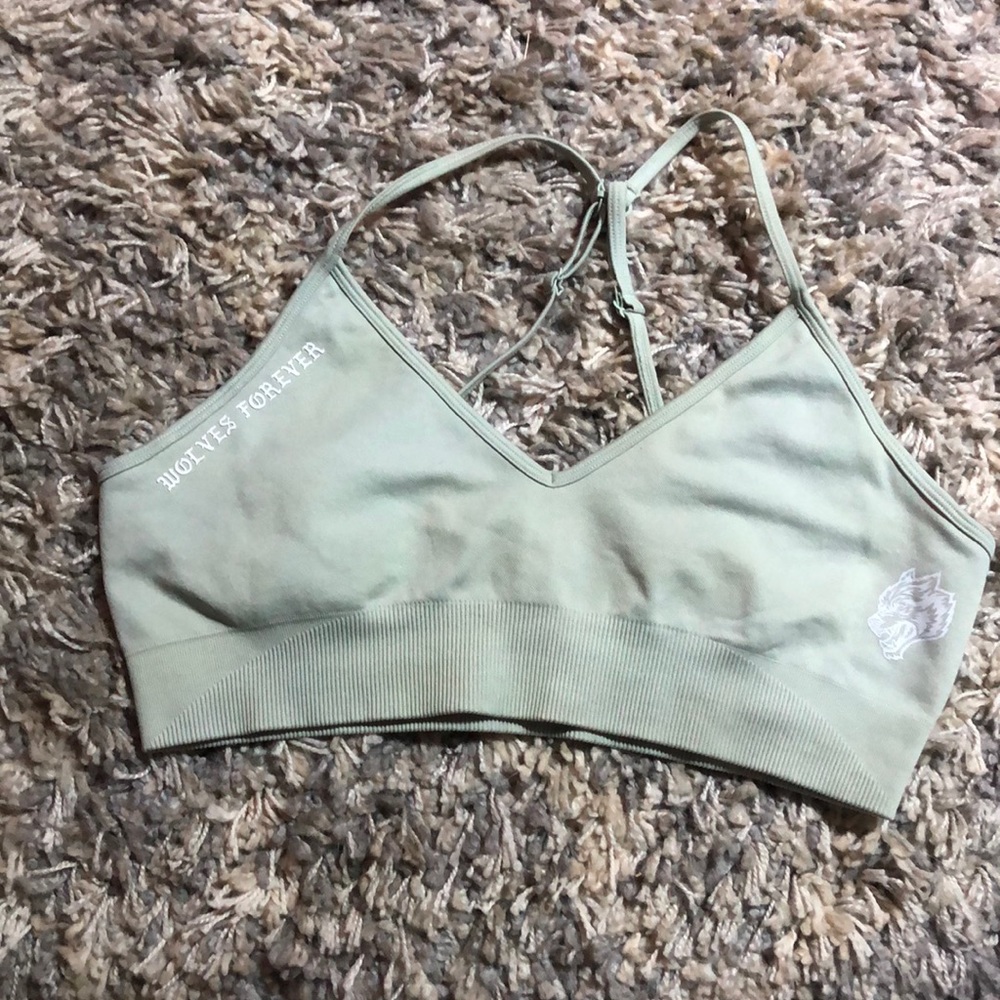 Ordered the wrong size 🥲 never worn washed one time.